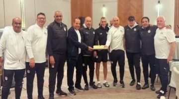 احتفال دافئ.. منتخب مصر يجتمع بعيد ميلاد الشربيني وسعفان وفيصل وعيد